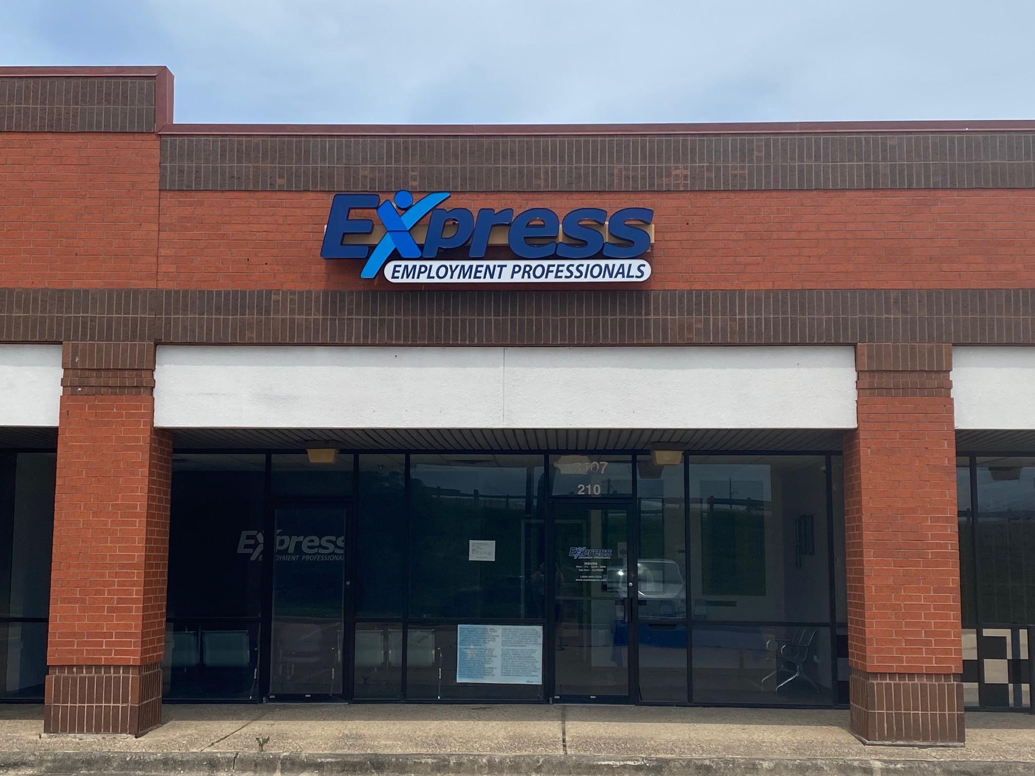 Express Employment Professionals in SW Dallas, TX